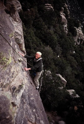 Fritz Wiessner on the first pitch of R3